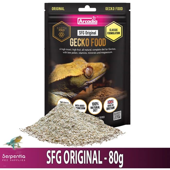 Arcadia Sticky Foot Gold Original 80g with gecko diet powder in front of pack